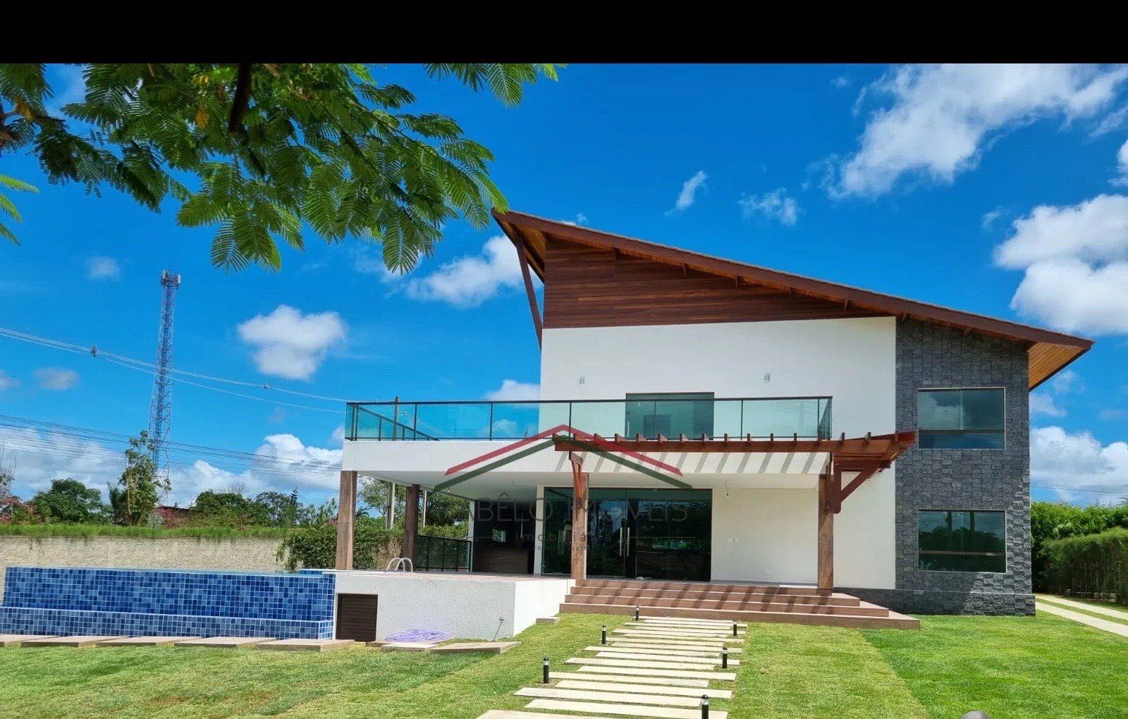 Casa de Alto Padrão com 2 pavimentos em Gravatá-PE em Gravatá