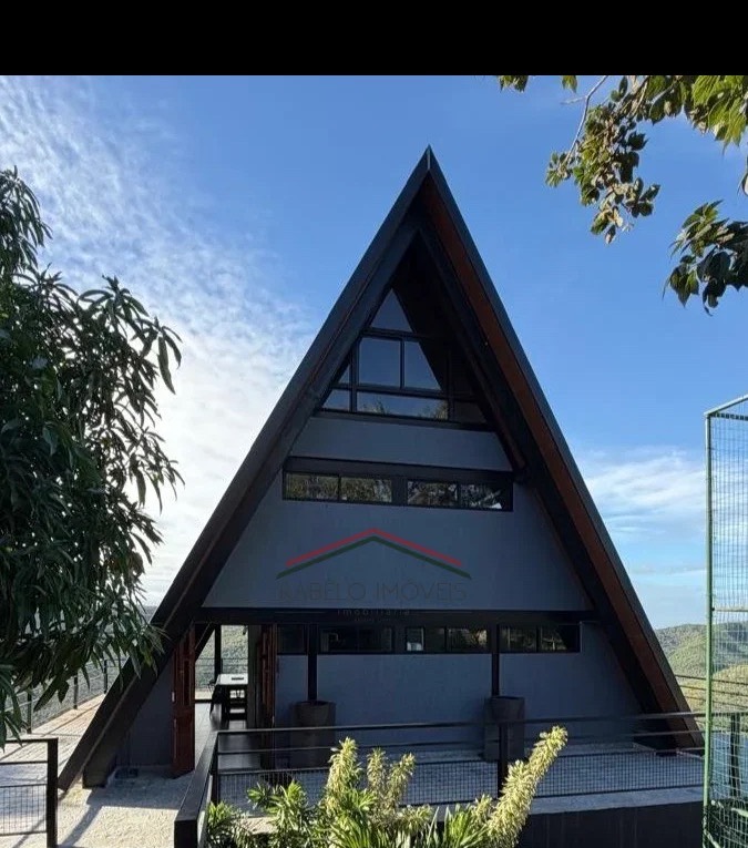 Casa de Alto Padrão em Condomínio – Chã Grande/PE em Chã Grande