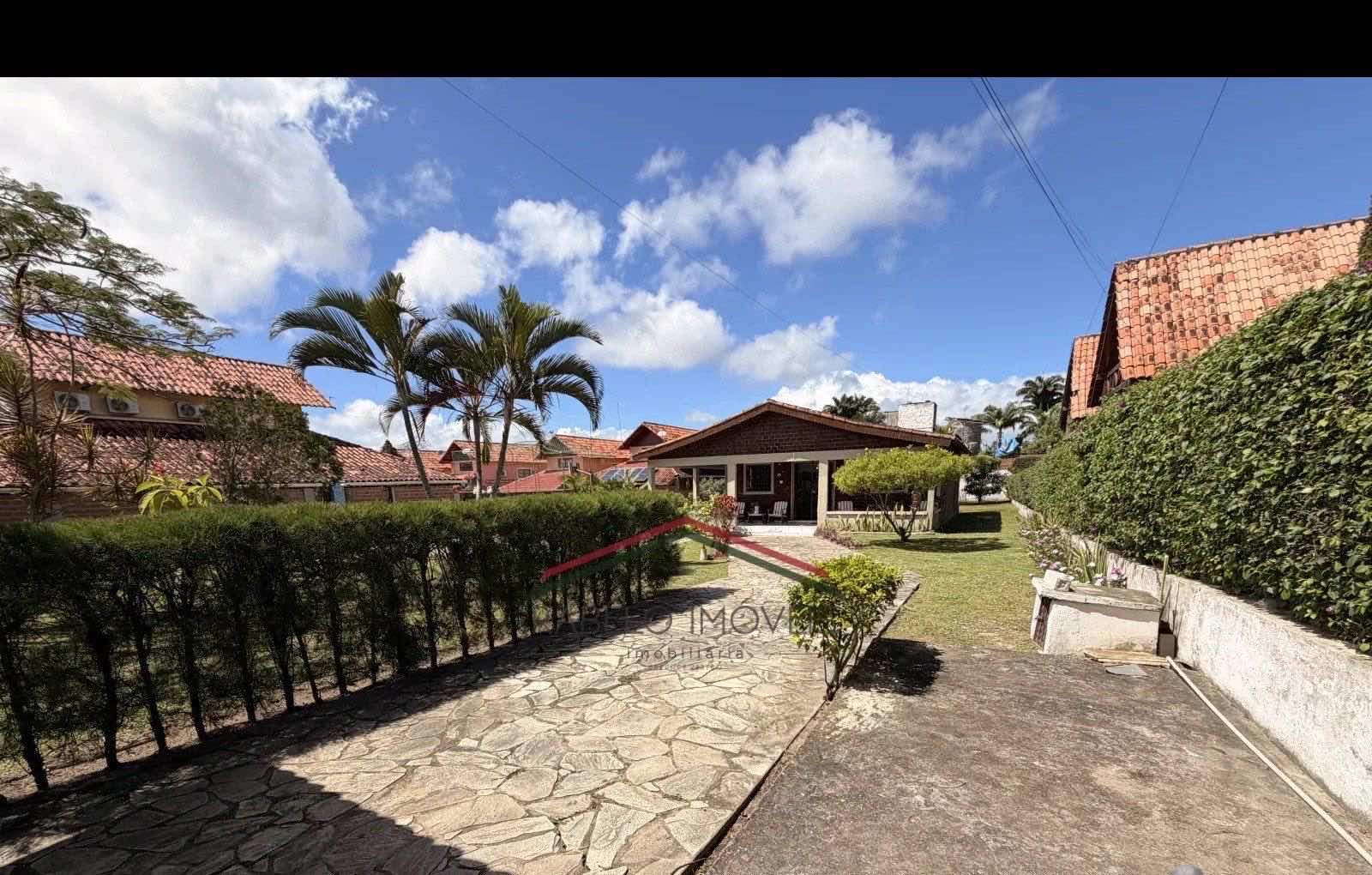 Casa fora de condomínio em Gravatá em Gravatá